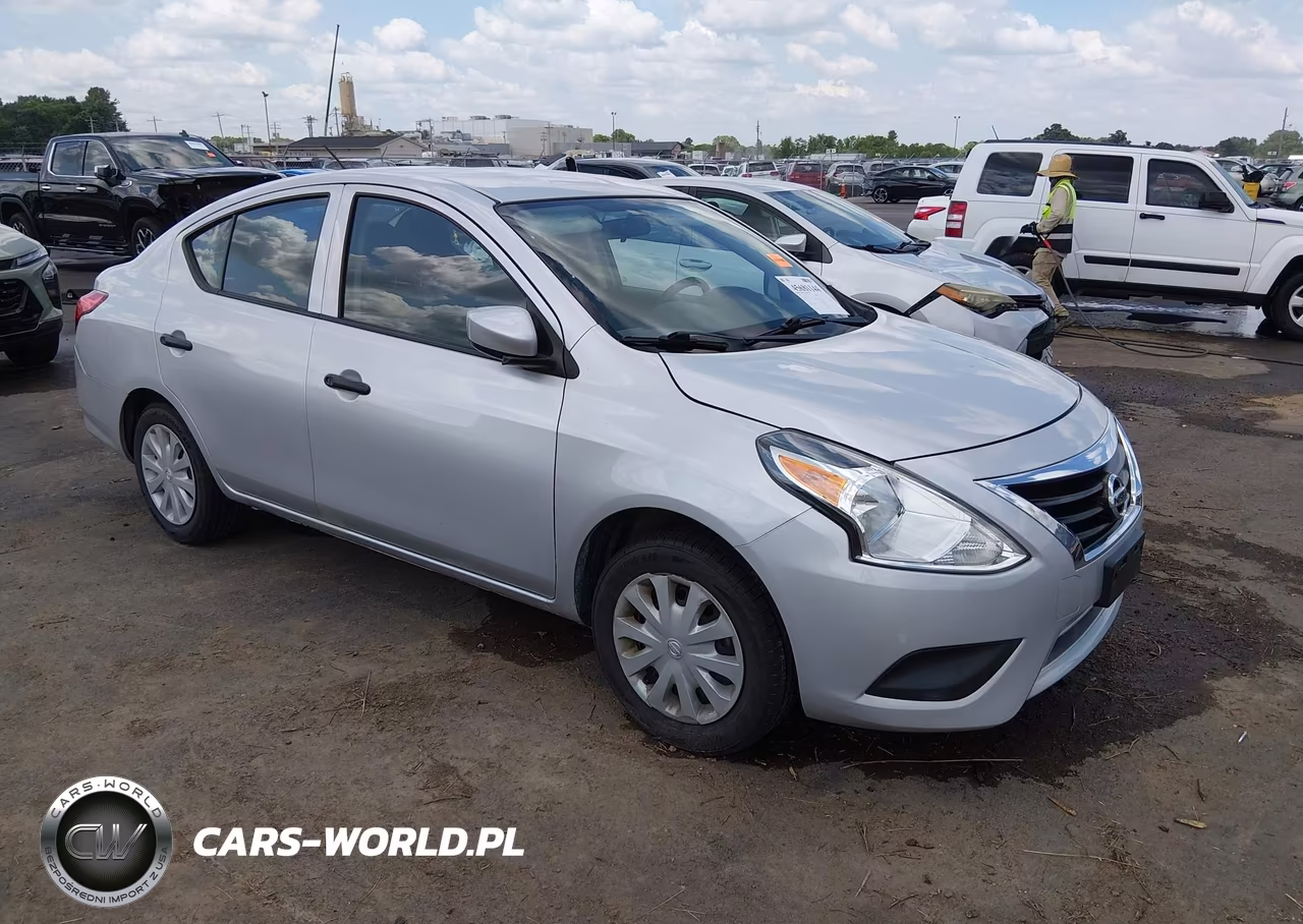 2018 Nissan Versa 1.6 S