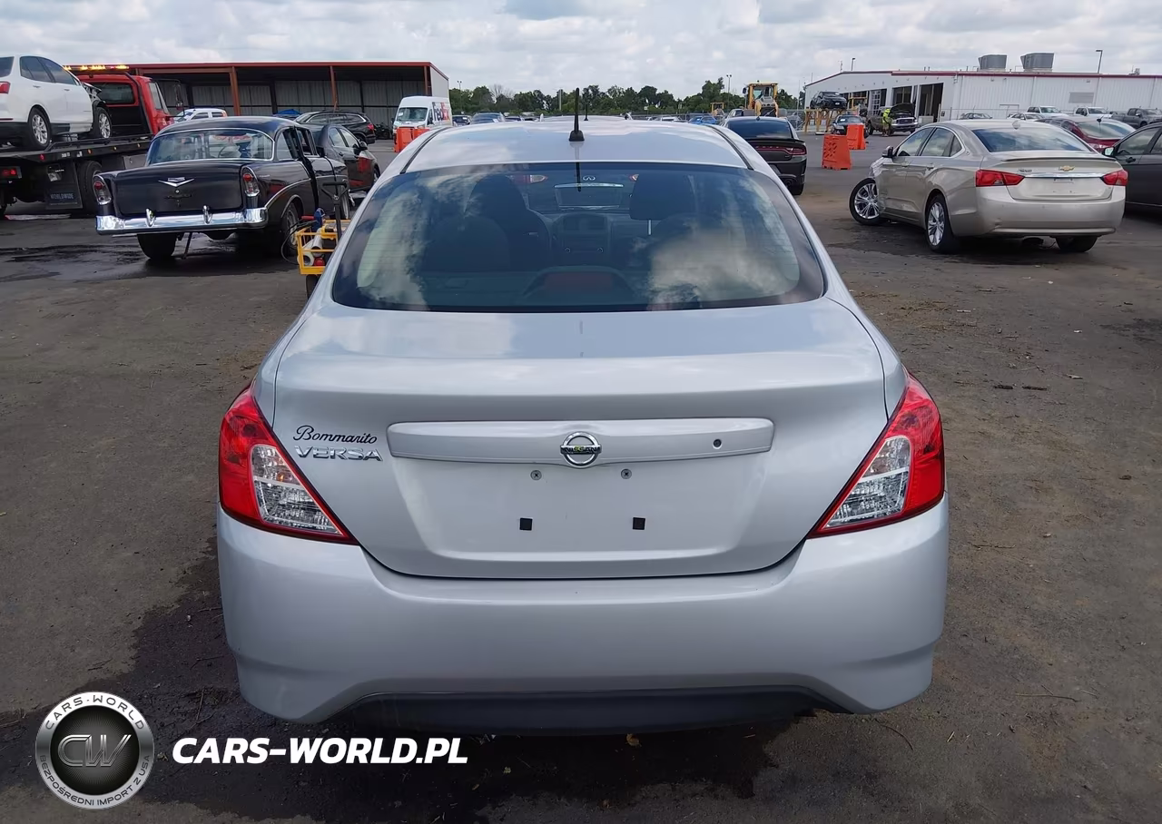 2018 Nissan Versa 1.6 S VIN:3N1CN7AP2JL819702 - 16