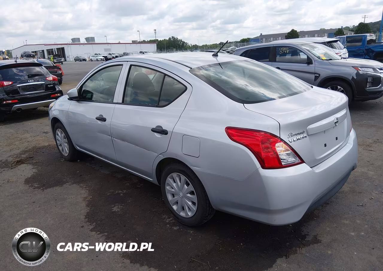 2018 Nissan Versa 1.6 S VIN:3N1CN7AP2JL819702 - 3