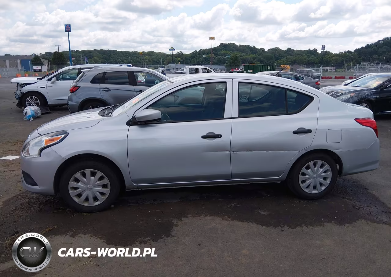 2018 Nissan Versa 1.6 S VIN:3N1CN7AP2JL819702 - 6