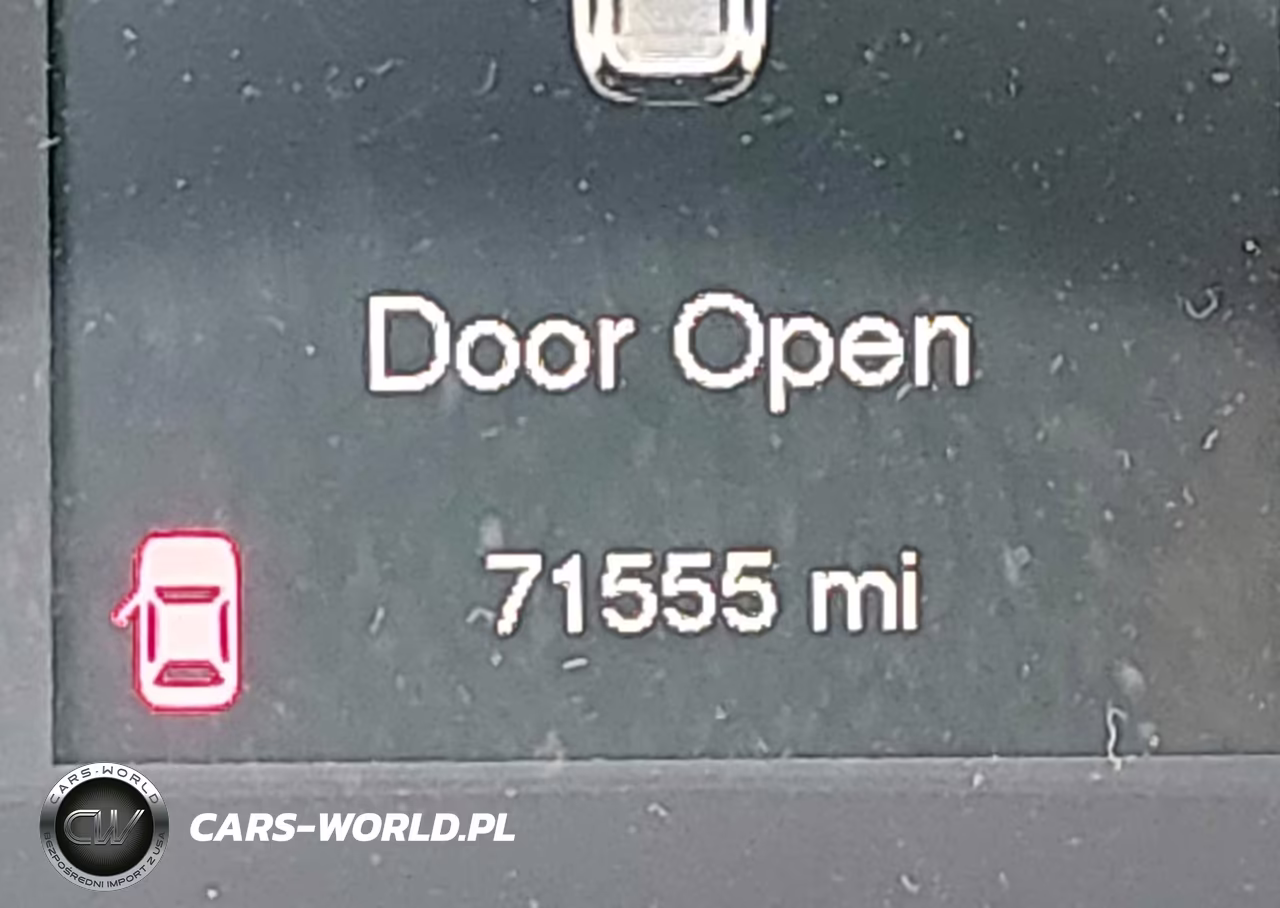 2018 Jeep Cherokee Latitude 4X4 VIN:1C4PJMCB0JD528650 - 16