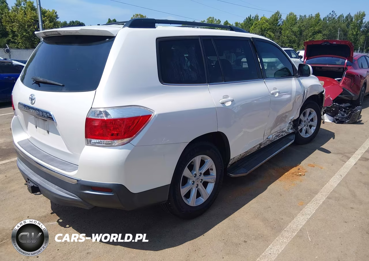 2013 Toyota Highlander Se V6 VIN:5TDZK3EH0DS131529 - 4