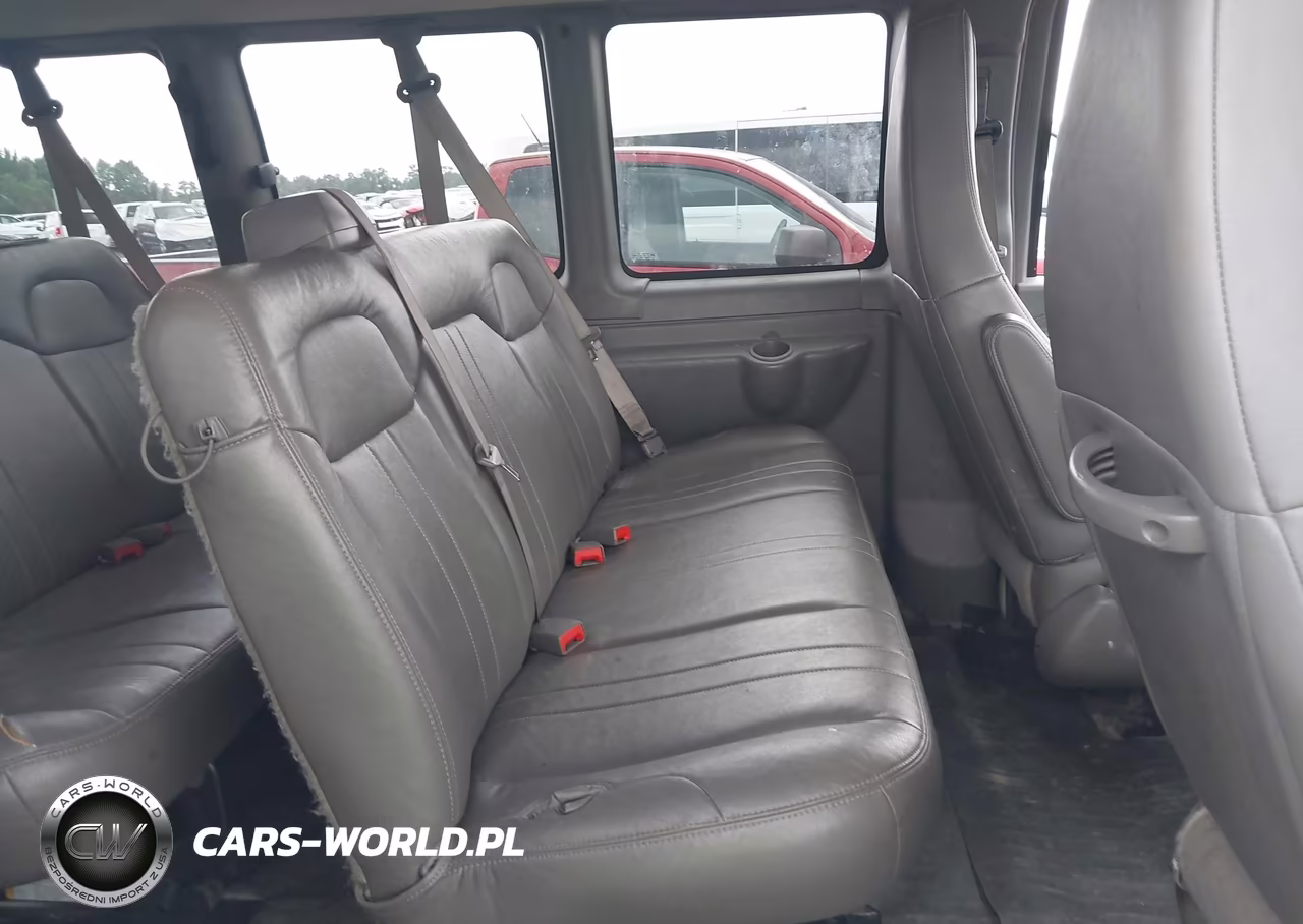 2017 Chevrolet Express 3500 Ls VIN:1GAZGNFG9H1292394 - 8