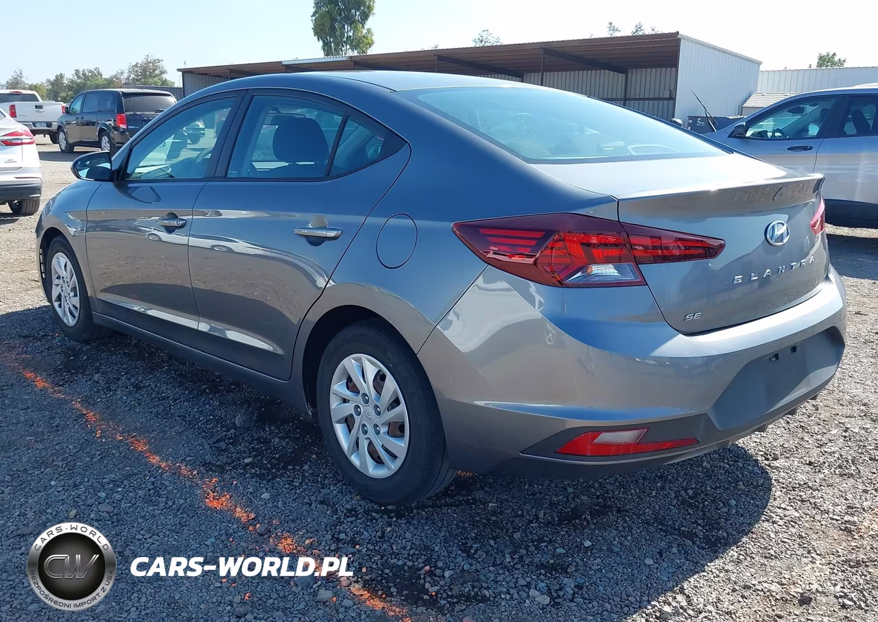 2019 Hyundai Elantra Se VIN:5NPD74LF8KH479729 - 3