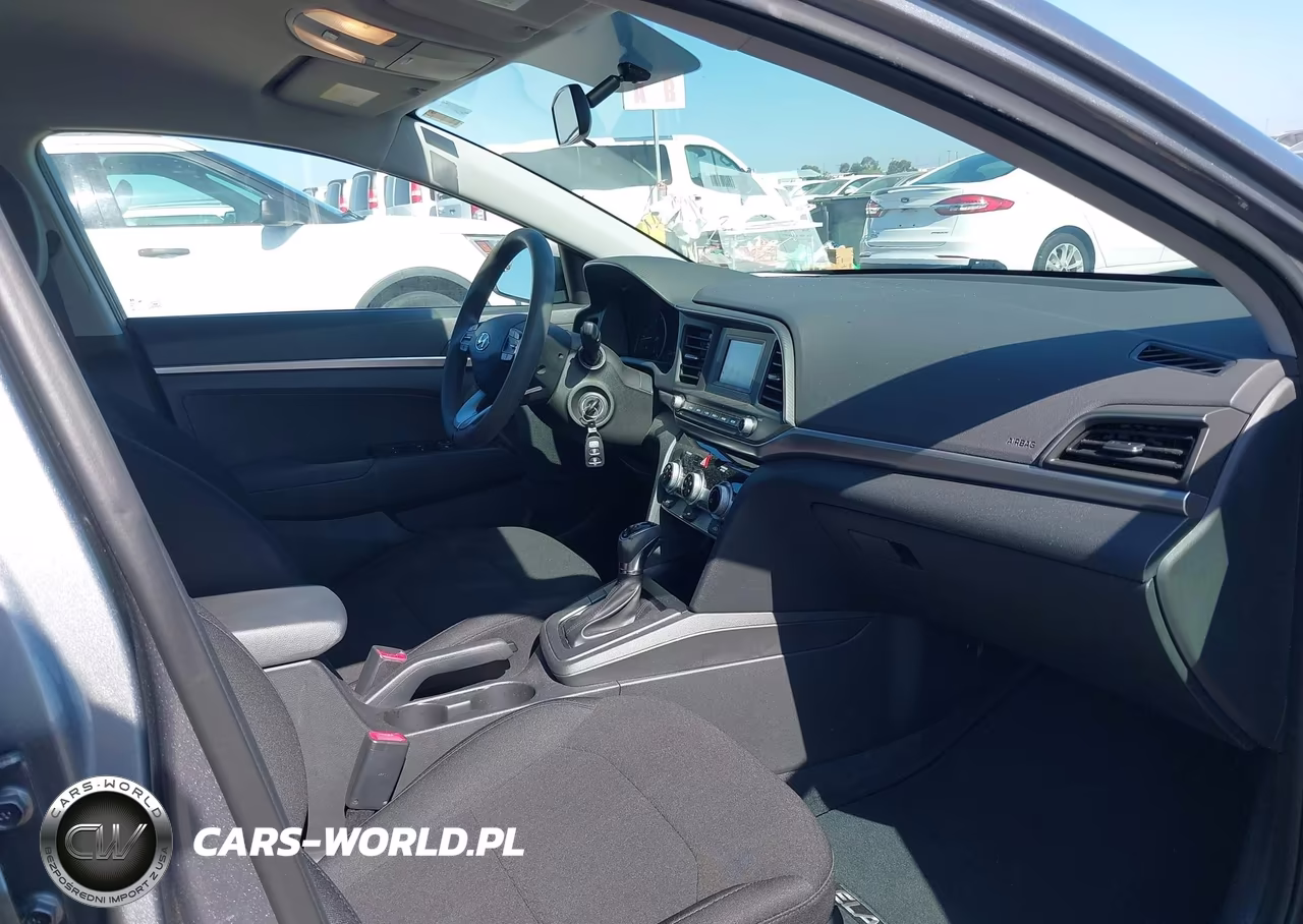 2019 Hyundai Elantra Se VIN:5NPD74LF8KH479729 - 5