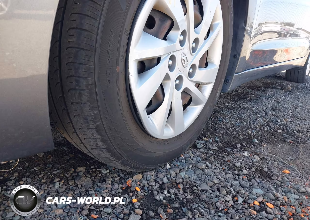 2019 Hyundai Elantra Se VIN:5NPD74LF8KH479729 - 6