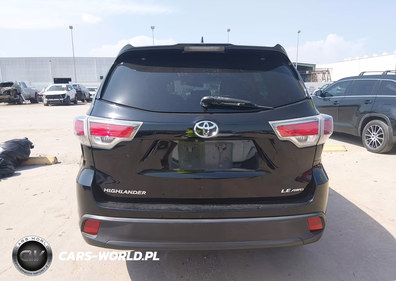 2015 Toyota Highlander Le Plus V6 VIN:5TDBKRFH0FS143329 - 16
