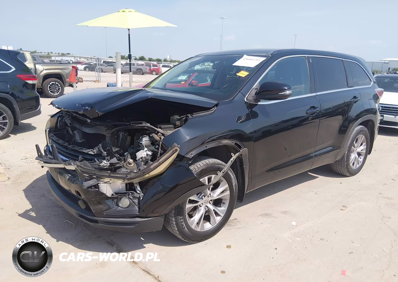 2015 Toyota Highlander Le Plus V6 VIN:5TDBKRFH0FS143329 - 2