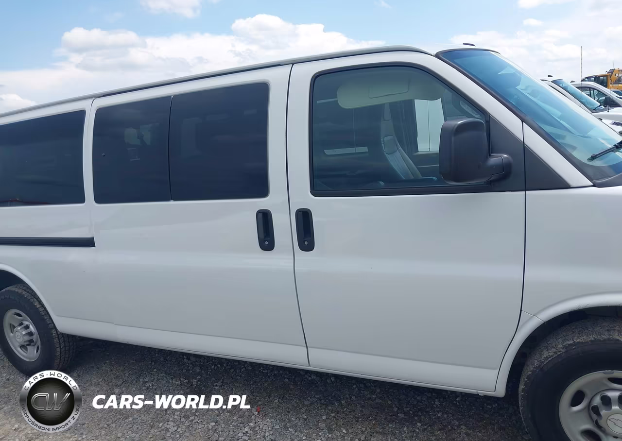 2017 Chevrolet Express 3500 Ls VIN:1GAZGNFG6H1294443 - 13