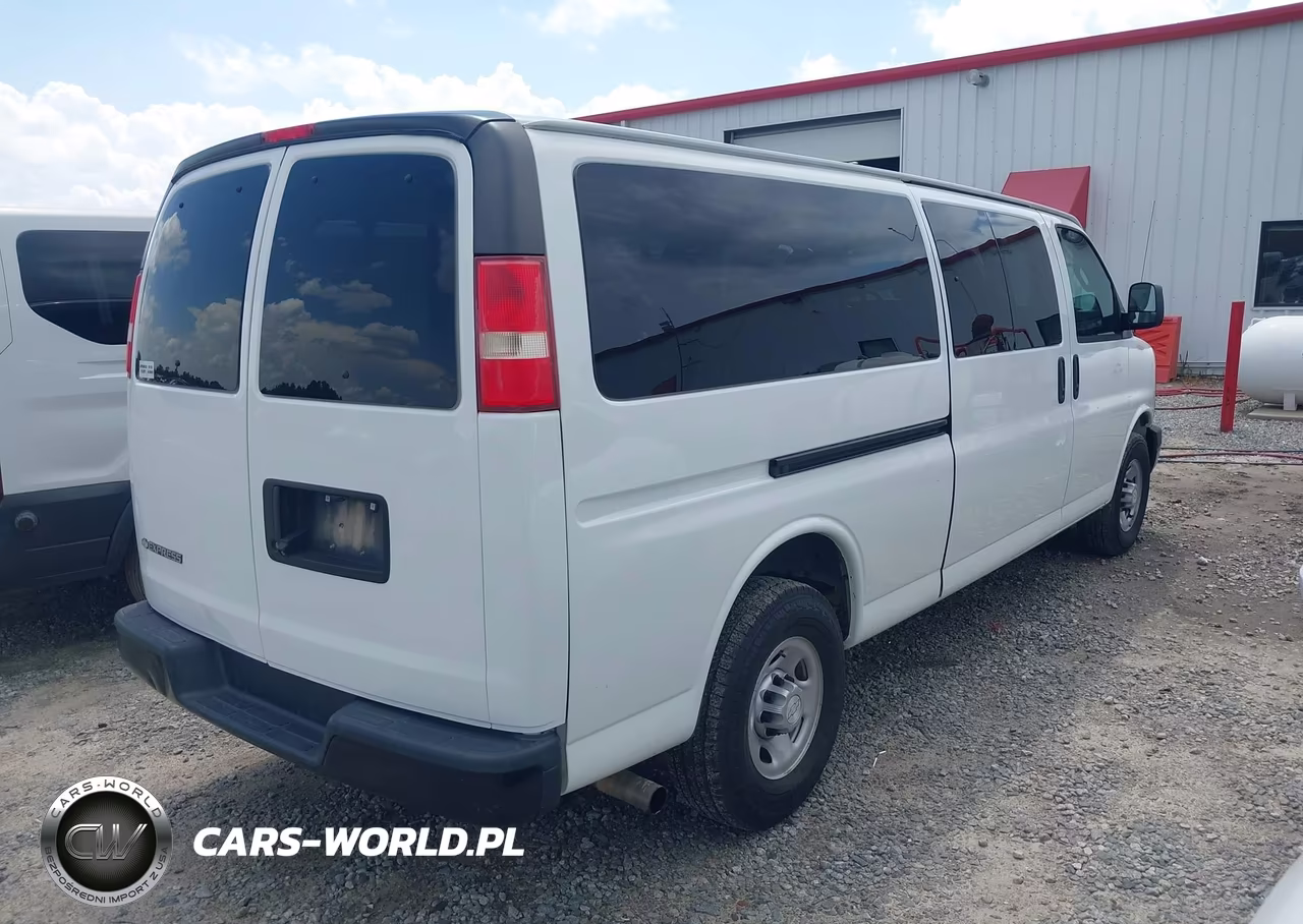 2017 Chevrolet Express 3500 Ls VIN:1GAZGNFG6H1294443 - 4