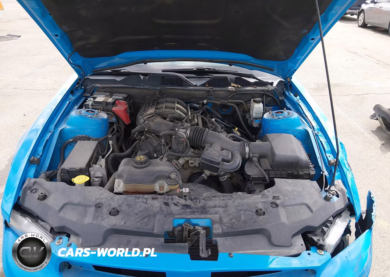 2011 Ford Mustang V6 Premium VIN:1ZVBP8AM4B5120472 - 10