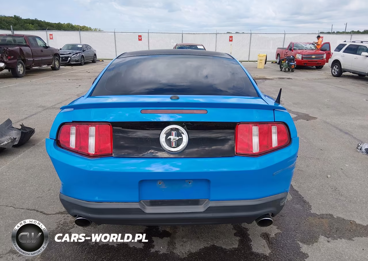 2011 Ford Mustang V6 Premium VIN:1ZVBP8AM4B5120472 - 17