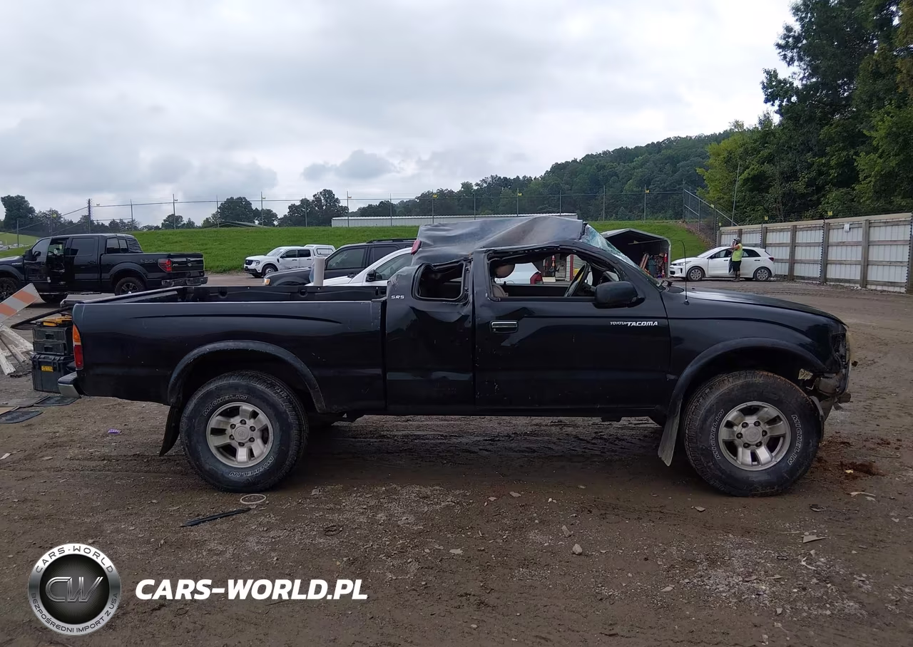1999 Toyota Tacoma VIN:4TAWN72N9XZ444136 - 13