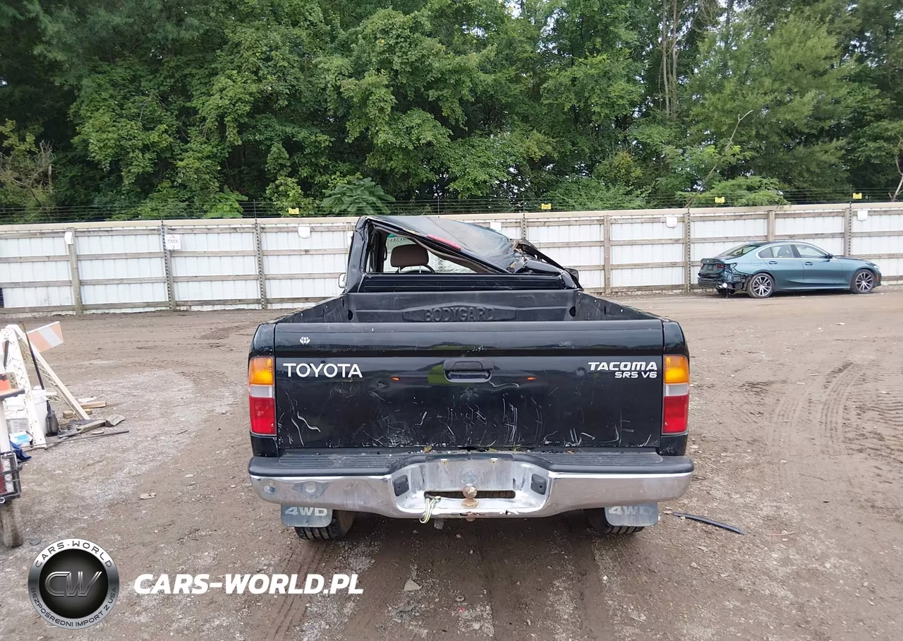 1999 Toyota Tacoma VIN:4TAWN72N9XZ444136 - 16