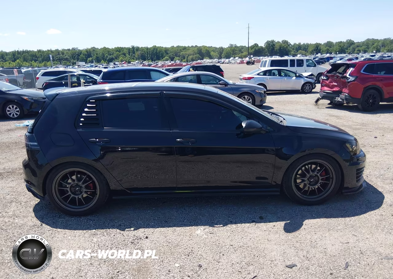 2015 Volkswagen Golf Gti 2.0T Se 4-Door VIN:3VW4T7AU6FM103459 - 13