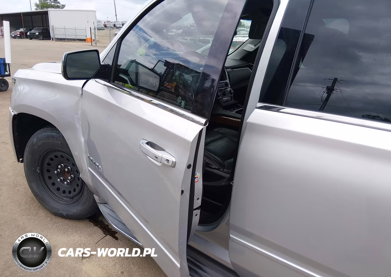 2015 Chevrolet Tahoe Ltz VIN:1GNSCCKC0FR226320 - 19