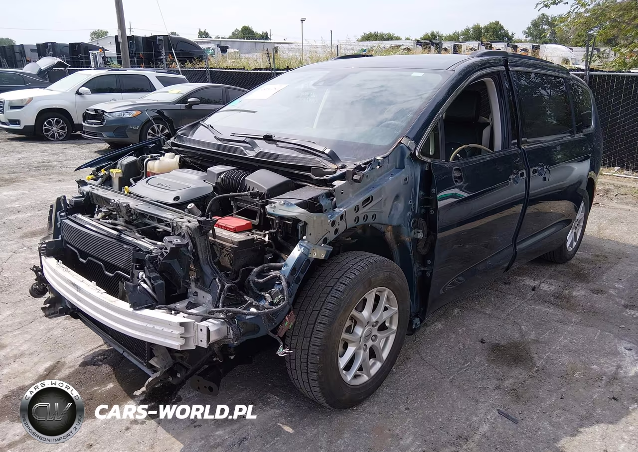 2022 Chrysler Pacifica Touring L VIN:2C4RC1BG5NR185853 - 2
