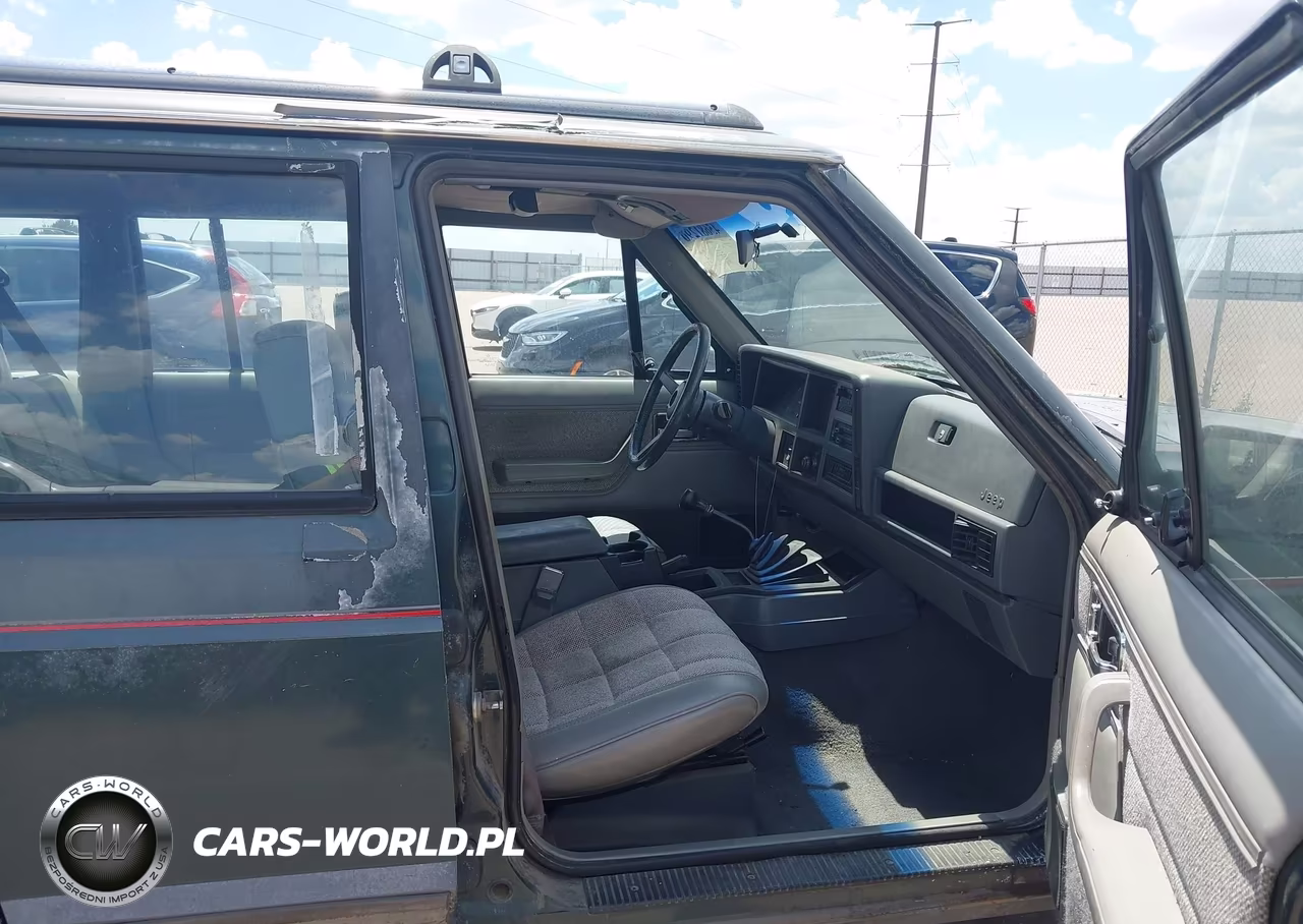 1991 Jeep Cherokee Laredo VIN:1J4FJ58S8ML570840 - 5