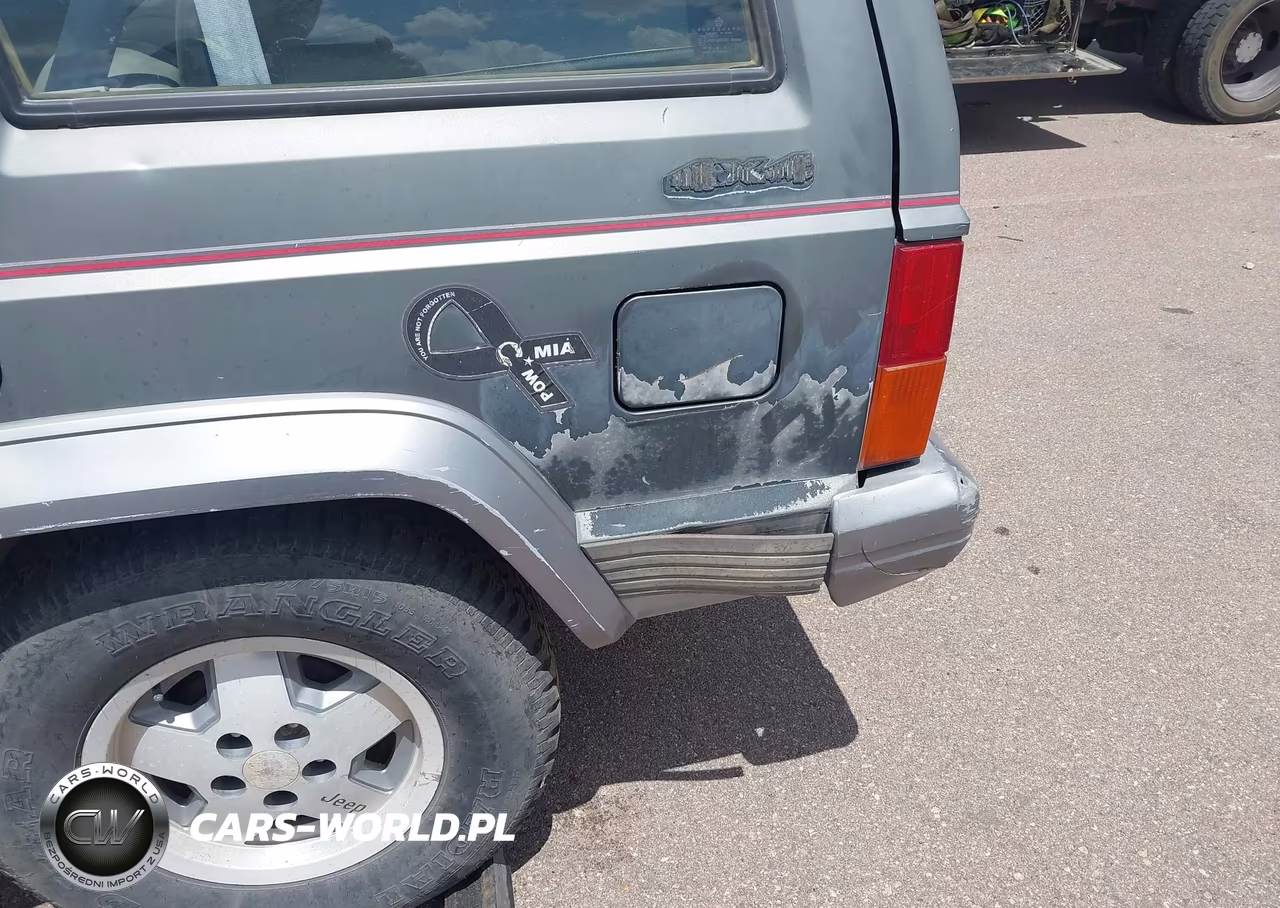 1991 Jeep Cherokee Laredo VIN:1J4FJ58S8ML570840 - 6