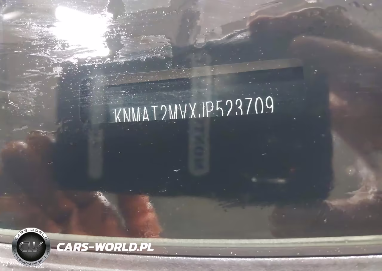 2018 Nissan Rogue Sv VIN:KNMAT2MVXJP523709 - 9