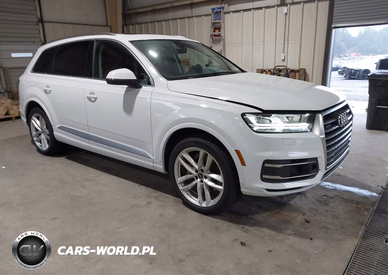 2017 Audi Q7 3.0T Premium VIN:WA1VAAF76HD046332 - 1