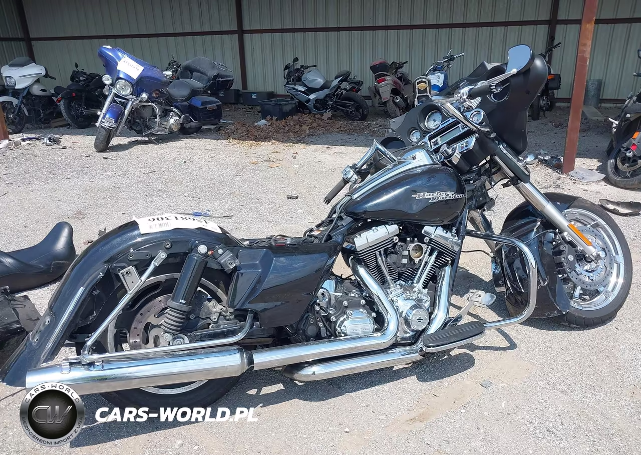 2013 Harley-Davidson Flhx Street Glide VIN:1HD1KBM16DB605629 - 12