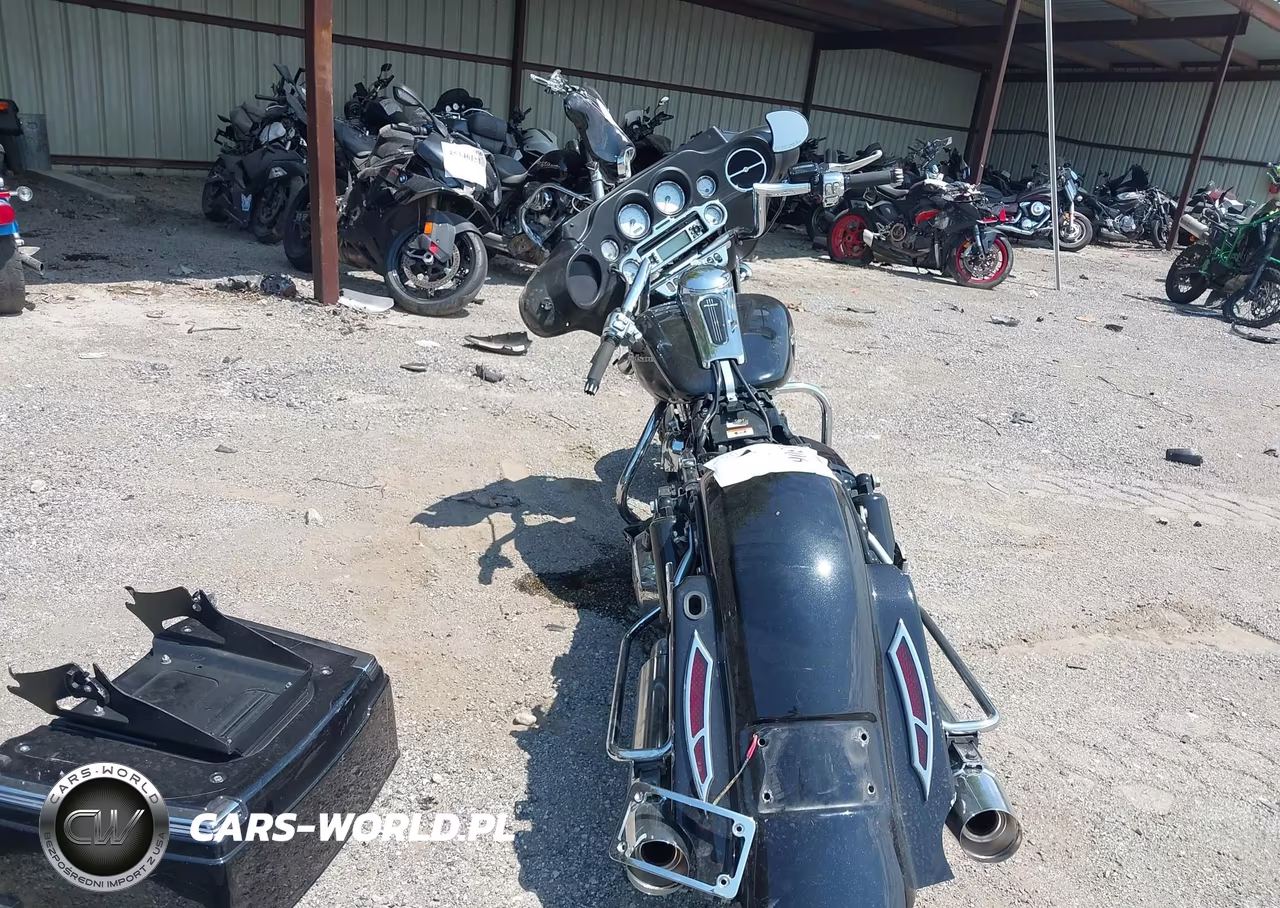 2013 Harley-Davidson Flhx Street Glide VIN:1HD1KBM16DB605629 - 6