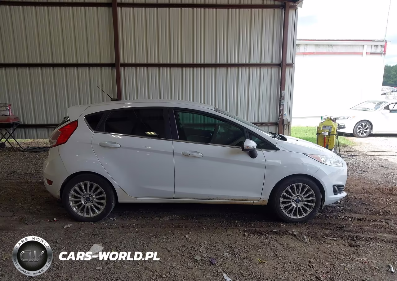 2015 Ford Fiesta Titanium VIN:3FADP4FJ1FM175258 - 13