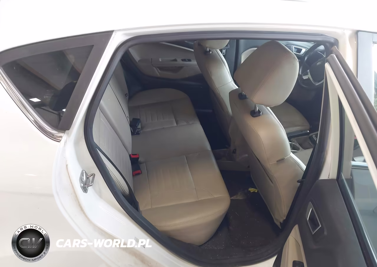 2015 Ford Fiesta Titanium VIN:3FADP4FJ1FM175258 - 8