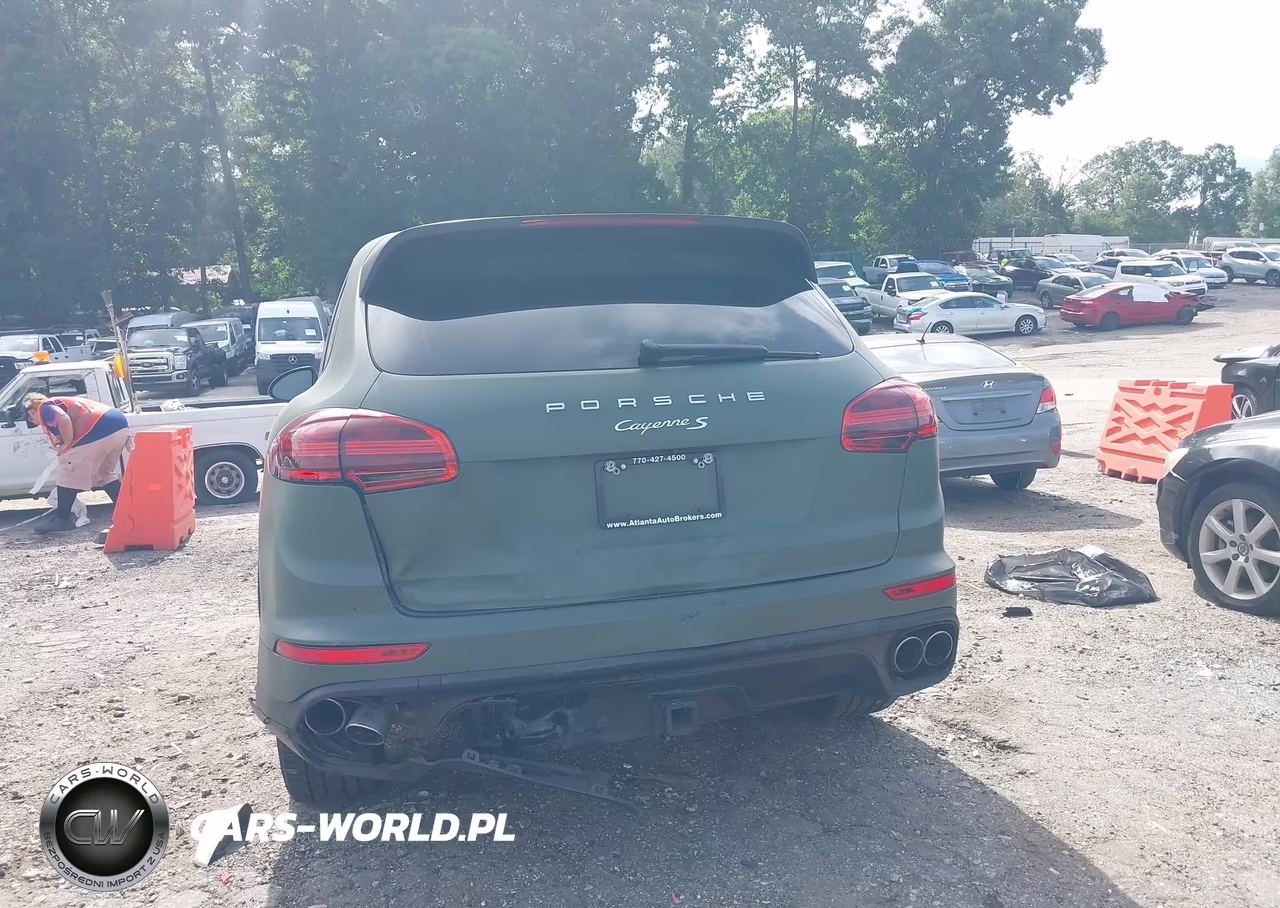2015 Porsche Cayenne S VIN:WP1AB2A22FLA56408 - 6
