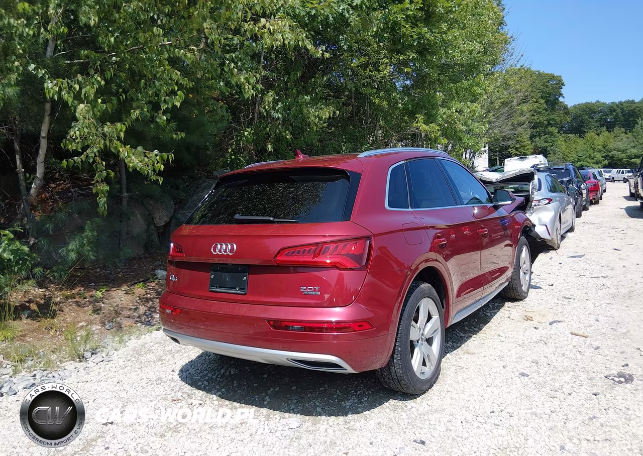 2018 Audi Q5 2.0T Premium-2.0T Tech Premium VIN:WA1BNBFY0J2088132 - 4