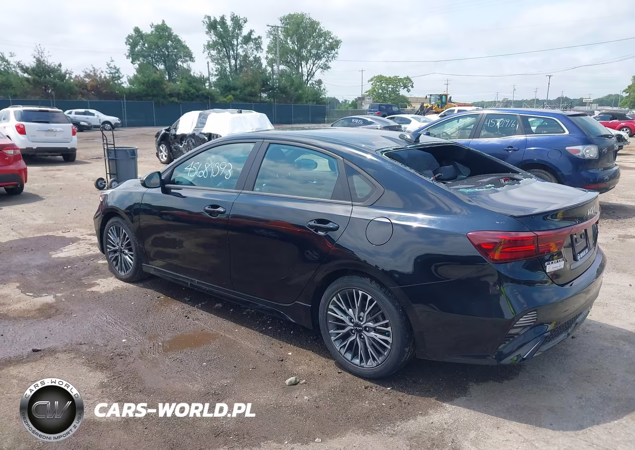 2022 Kia Forte Gt-Line VIN:3KPF54AD0NE438455 - 3