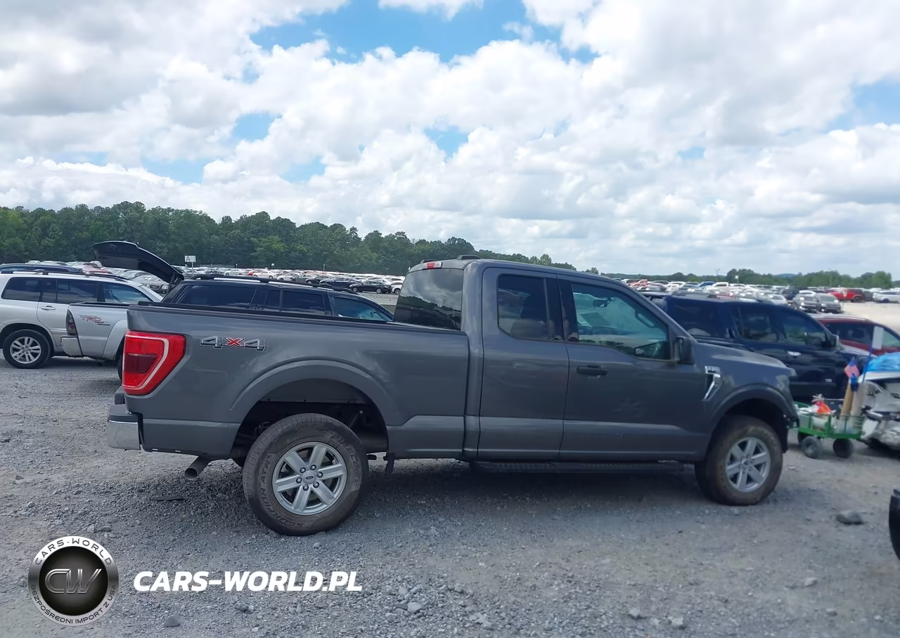 2023 Ford F-150 Xlt VIN:1FTFX1E59PKD47440 - 13