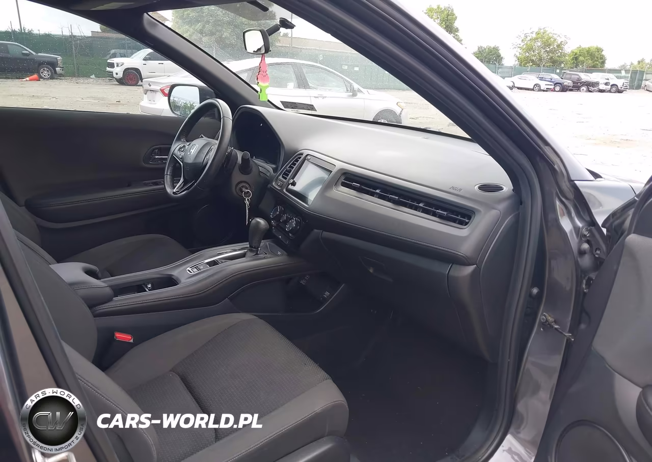 2019 Honda Hr-V Sport VIN:3CZRU6H15KG706854 - 5