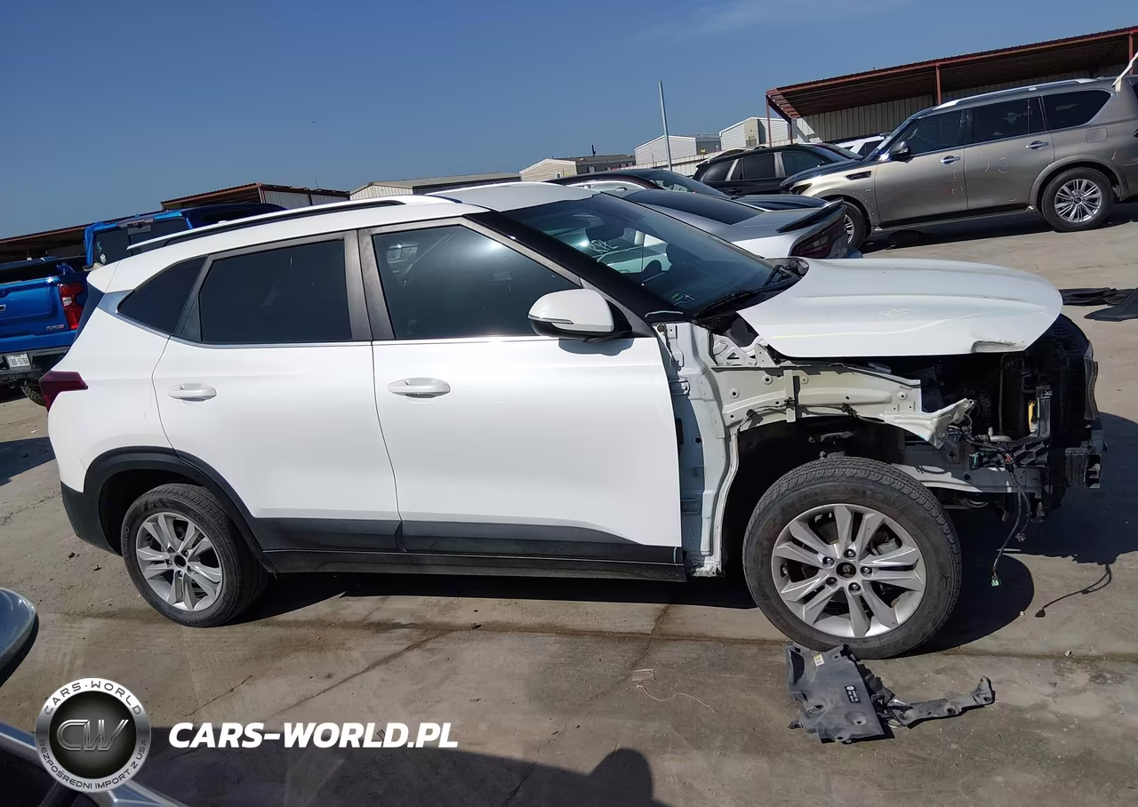 2021 Kia Seltos S VIN:KNDEU2AA9M7140154 - 14