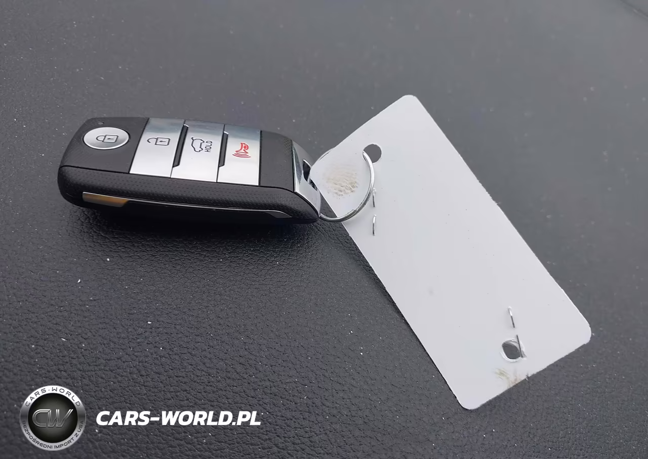 2020 Kia Sorento 3.3L S VIN:5XYPGDA54LG693469 - 11