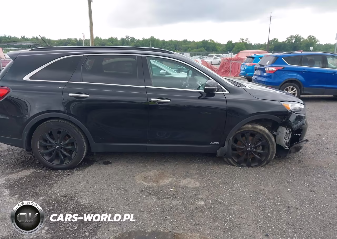 2020 Kia Sorento 3.3L S VIN:5XYPGDA54LG693469 - 13