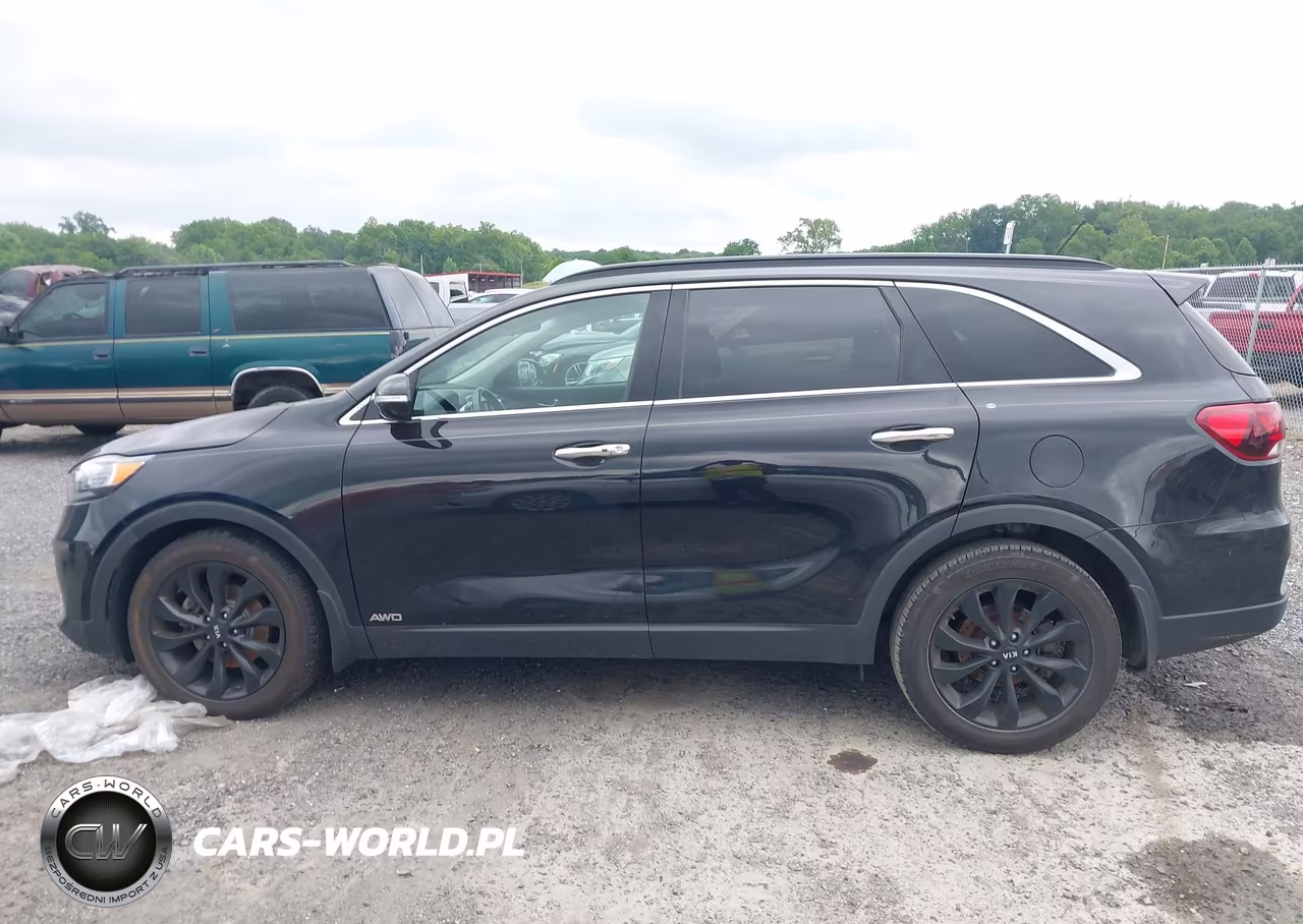 2020 Kia Sorento 3.3L S VIN:5XYPGDA54LG693469 - 14