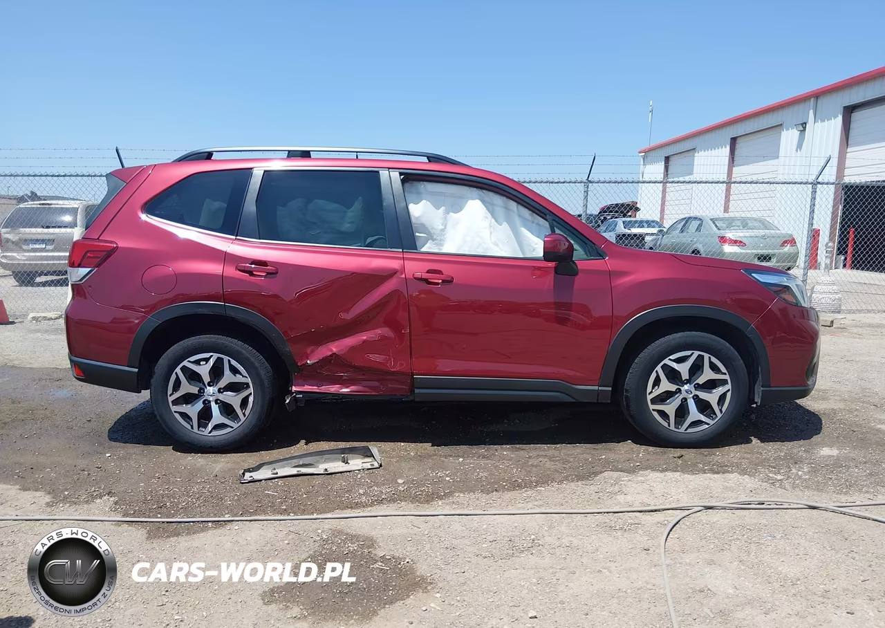 2021 Subaru Forester Premium VIN:JF2SKAJC1MH435801 - 12