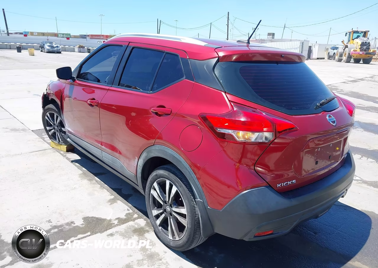2018 Nissan Kicks Sv VIN:3N1CP5CU7JL538528 - 3