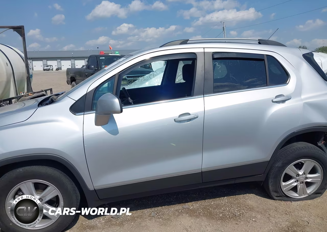 2020 Chevrolet Trax Fwd Lt VIN:3GNCJLSB9LL301651 - 14