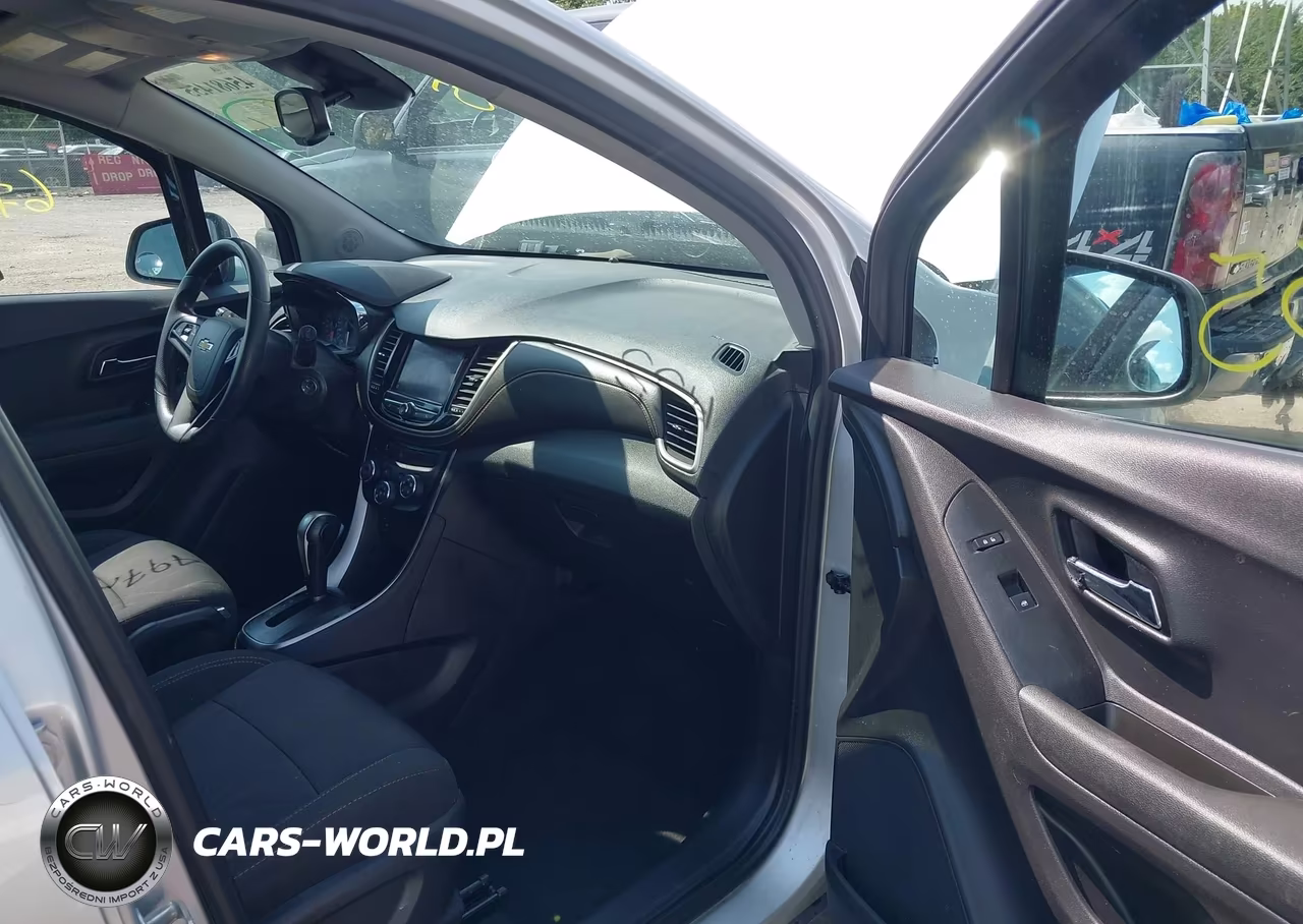 2020 Chevrolet Trax Fwd Lt VIN:3GNCJLSB9LL301651 - 5