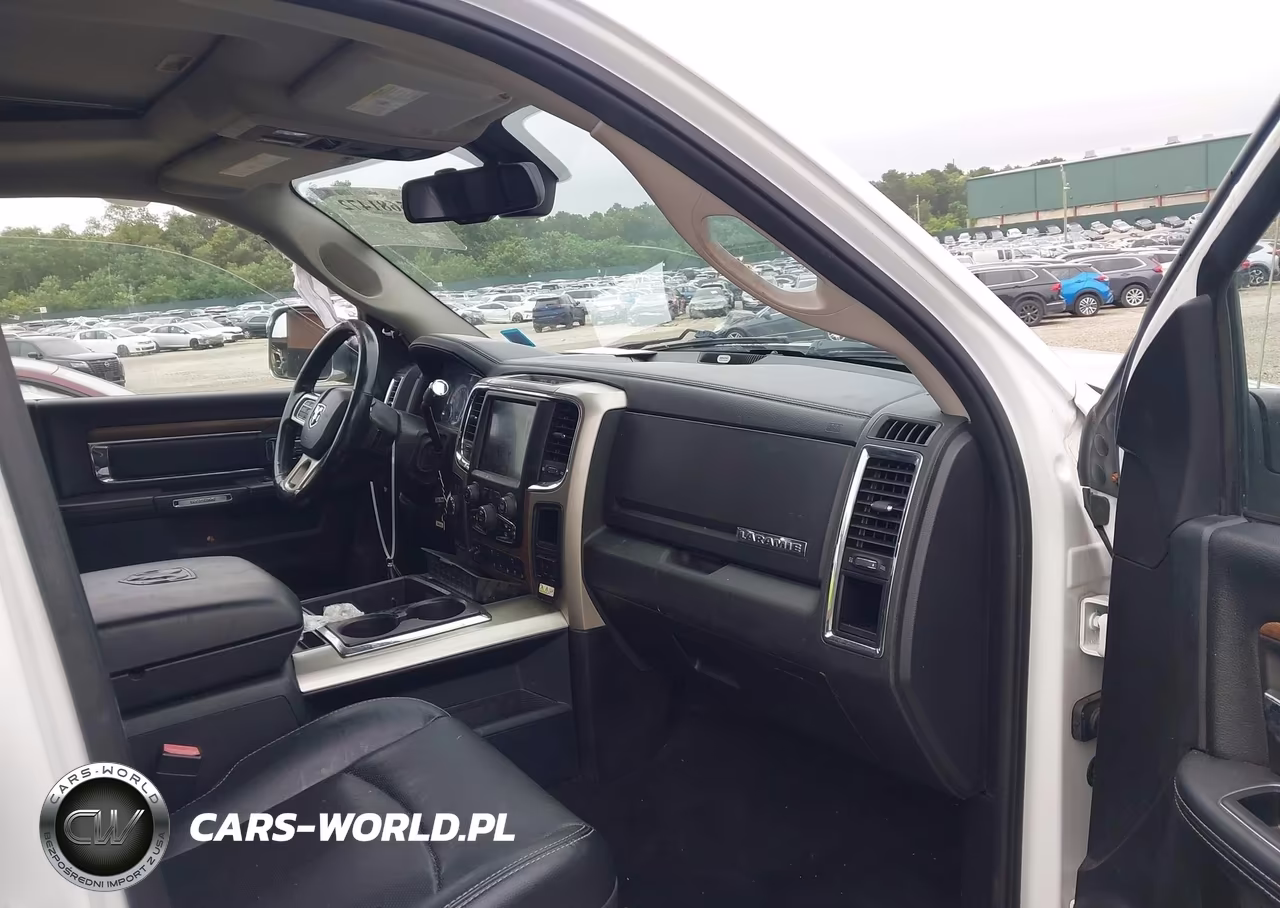 2015 Ram 2500 Laramie VIN:3C6UR5FJ5FG530299 - 5