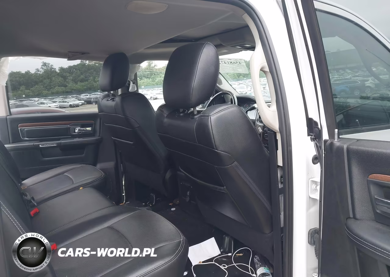 2015 Ram 2500 Laramie VIN:3C6UR5FJ5FG530299 - 8