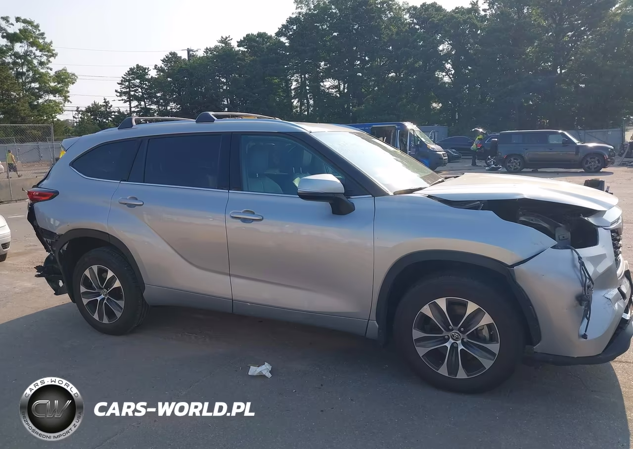 2021 Toyota Highlander Xle VIN:5TDGZRBH6MS149432 - 14
