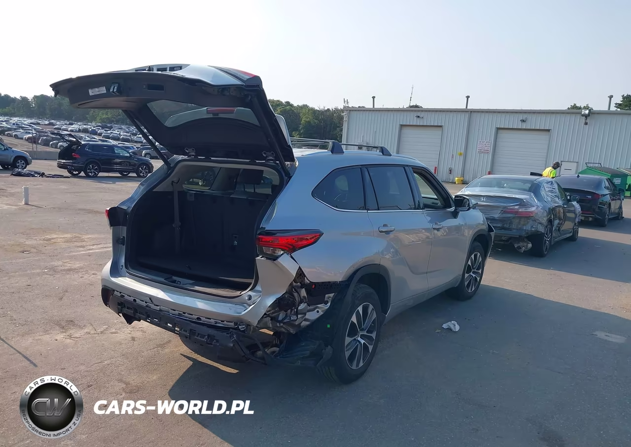 2021 Toyota Highlander Xle VIN:5TDGZRBH6MS149432 - 4