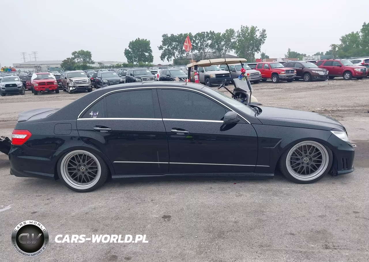 2012 Mercedes-Benz E 550 4Matic VIN:WDDHF9BB8CA609703 - 14