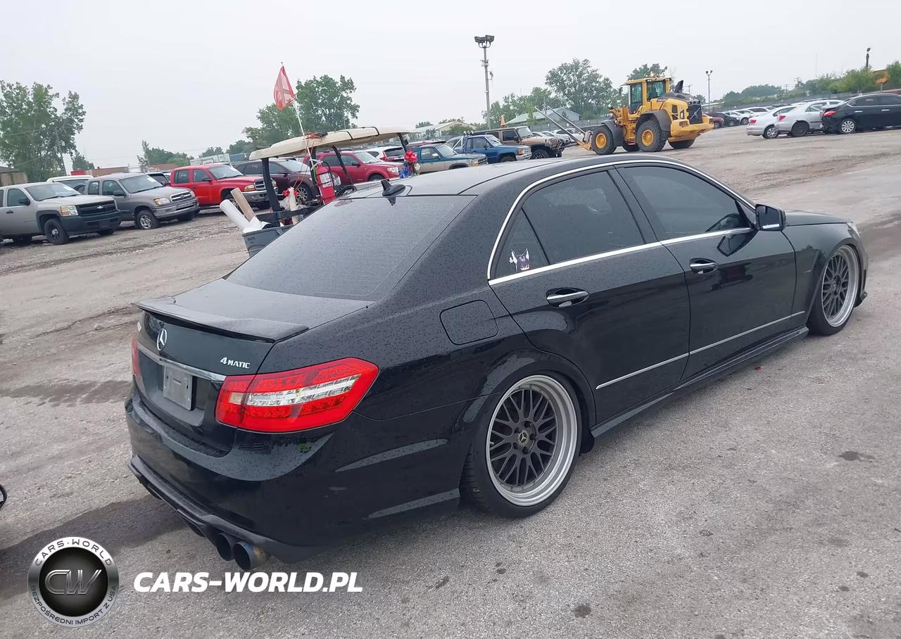 2012 Mercedes-Benz E 550 4Matic VIN:WDDHF9BB8CA609703 - 4
