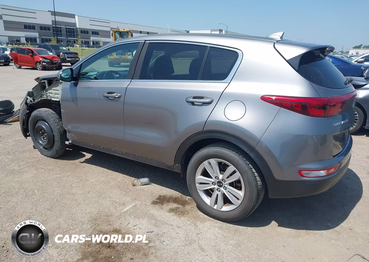 2018 Kia Sportage Lx VIN:KNDPM3AC4J7336207 - 3