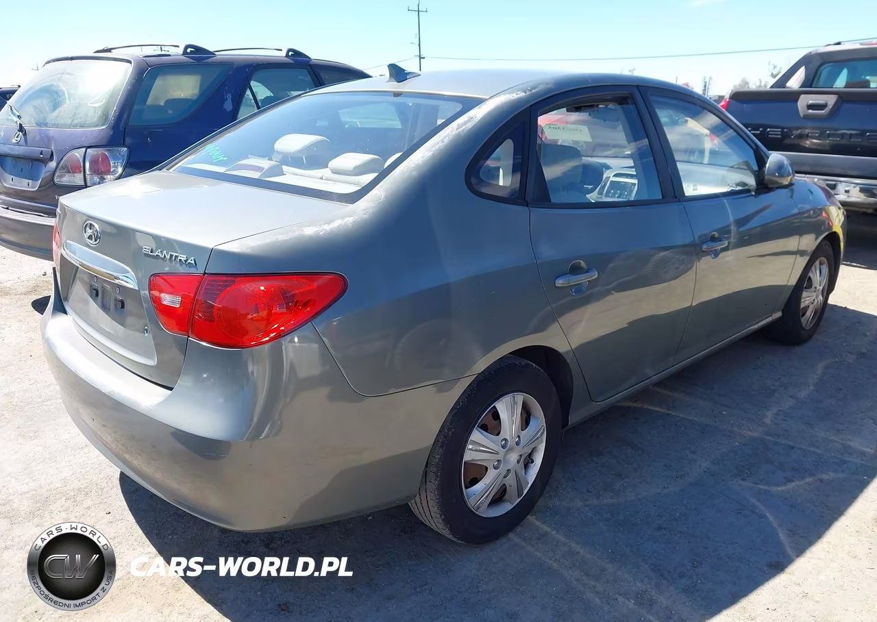 2010 Hyundai Elantra Gls VIN:KMHDU4AD1AU844195 - 4